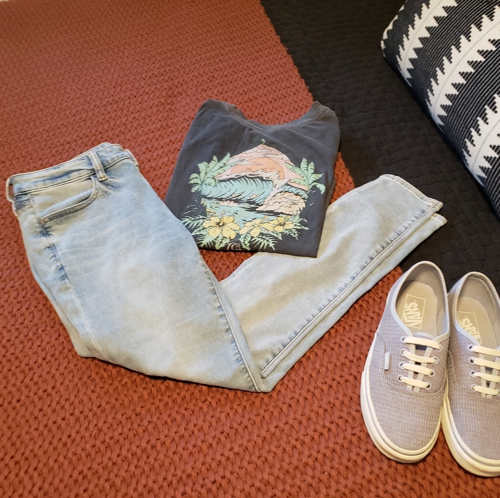 AEO Light-wash Skinny Jeans